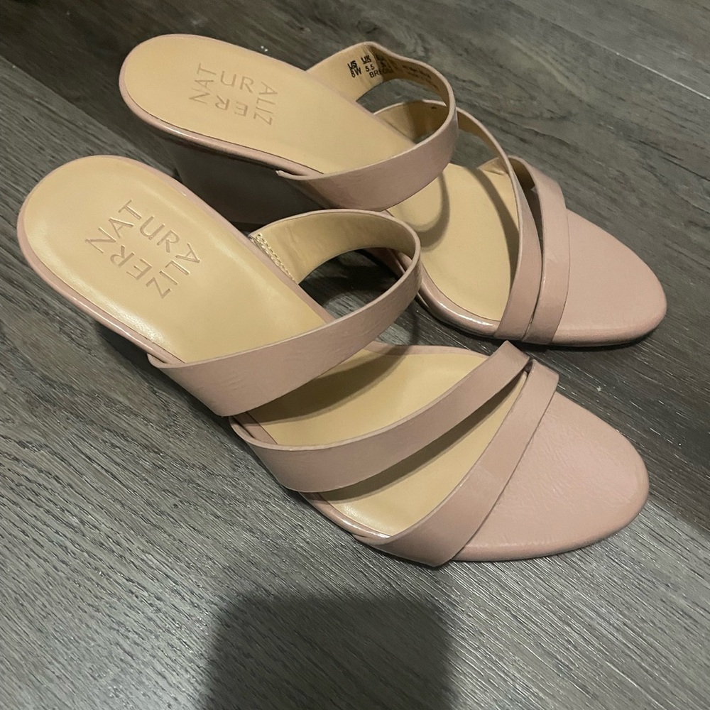 Naturalizer Blush Pink Strappy Sandals